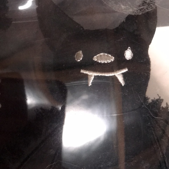 Pottery Barn kids Spooky and Cute Embroidered Hanging Bats, Set Of 6 🦇SOLD OUT! - Picture 10 of 16